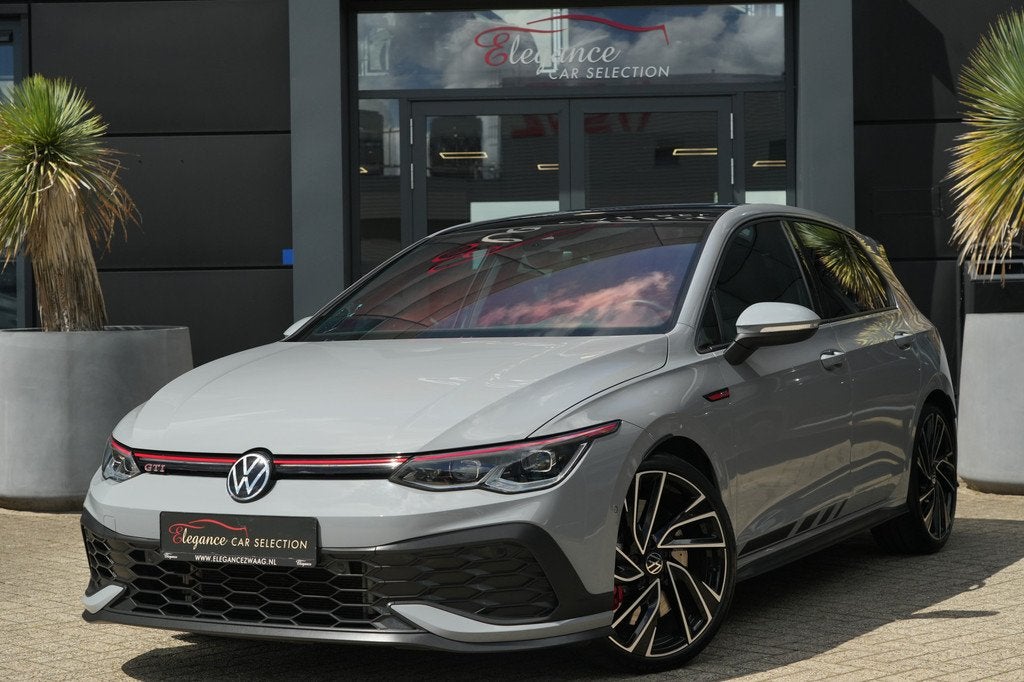 Volkswagen Golf 2.0 TSI GTI Clubsport 300pk Panoramdak/Harma, Gebruikt, Zwart, 4 cilinders, 1984 cc