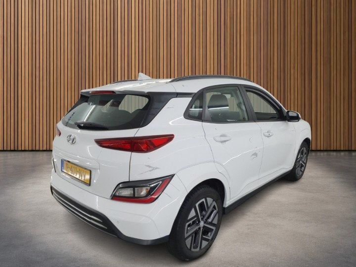 Hyundai KONA EV Comfort 64 kWh 3-Fase 1e-Eig. & Dealer-Onder, Auto's, Zwart, Wit, Origineel Nederlands, 64 kWh