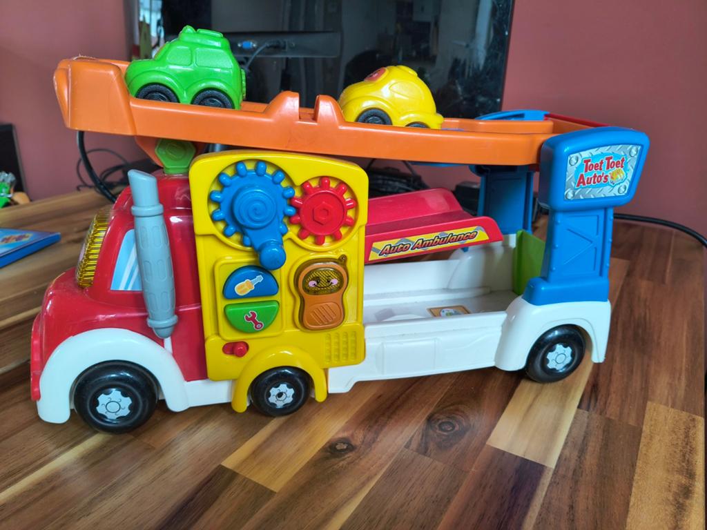 VTech Toet Toet Auto's Auto Ambulance met 2 auto's, Ophalen of Verzenden, Zo goed als nieuw, 6 maanden tot 2 jaar