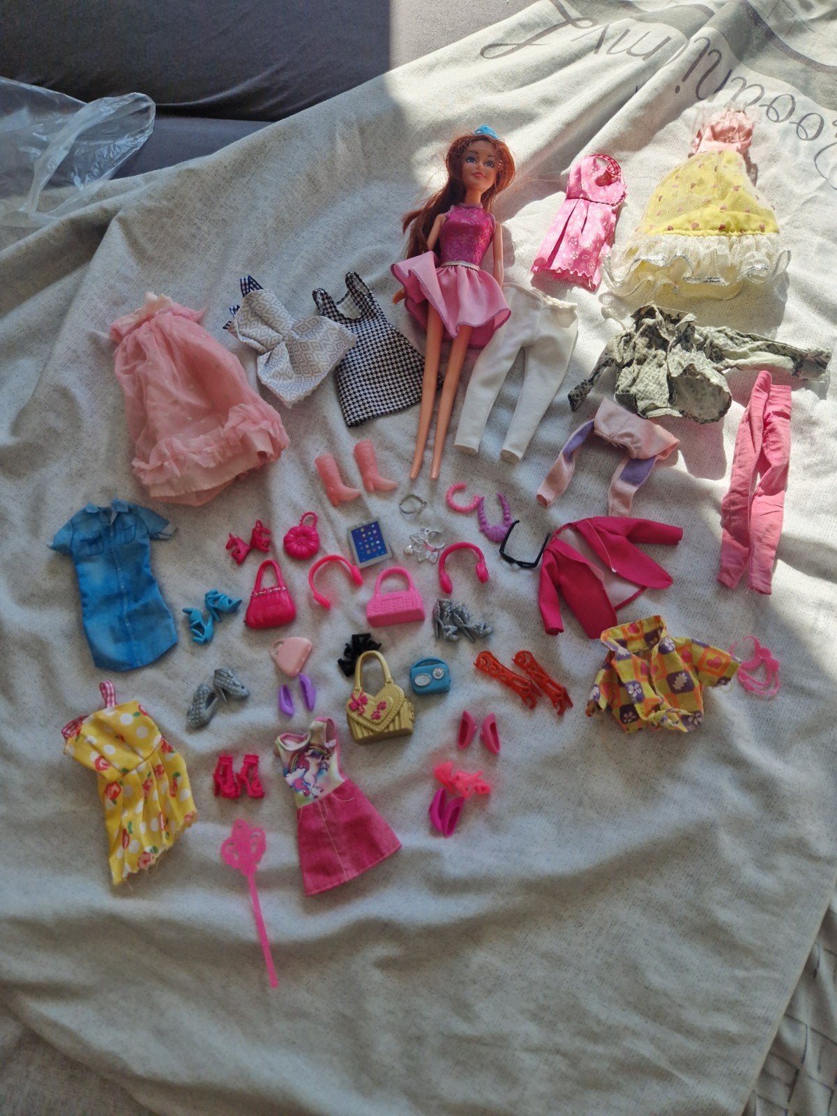 Poppenkleertjes en accessoires, Ophalen, Babypop