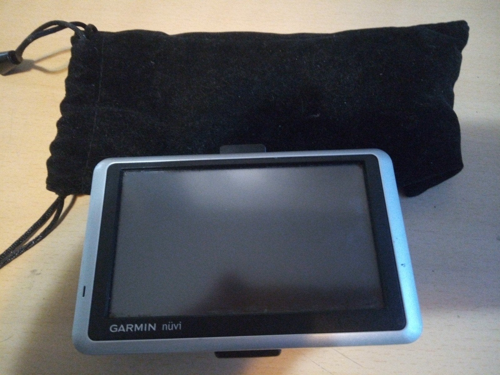 Garmin nüvi navigatiesysteem met hoesje, Ophalen of Verzenden, Gebruikt