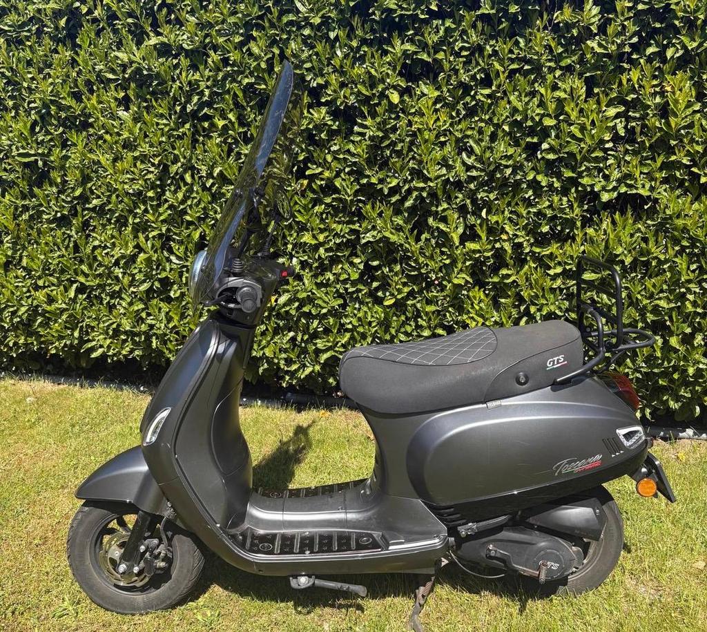 Gts Toscana grijs, Gebruikt, Benzine, Ophalen, Overige merken