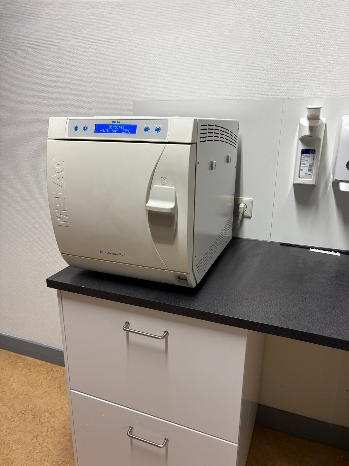 Melag Euroclav 23S+ autoclaaf / sterilisator, Ophalen, Zo goed als nieuw