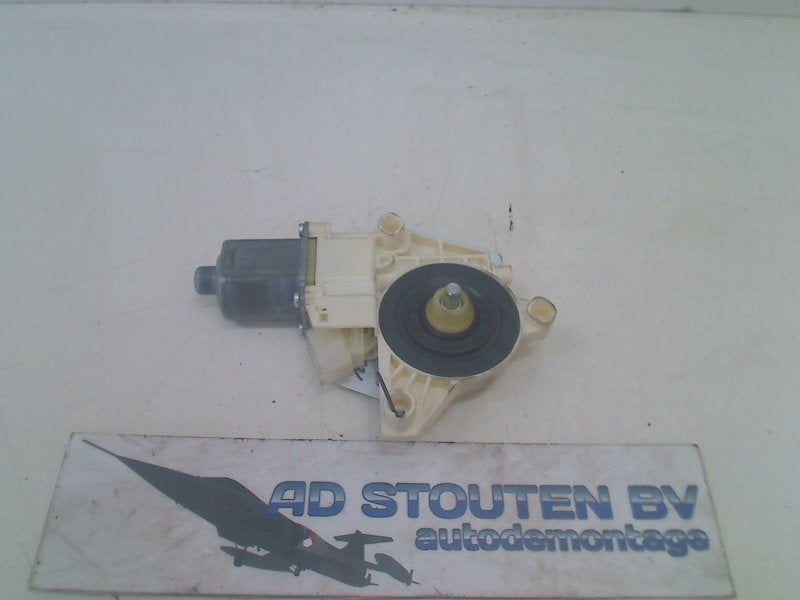 Motor Raammechaniek Rechts Achter C (W204) 2011, Gebruikt, Mercedes-Benz AG, Mercedes-Benz, Mercedesstraße 120, Stuttgart 70372, , Duitsland