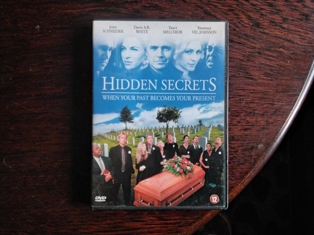 Hidden secrets, origineel, Vanaf 12 jaar, Ophalen of Verzenden, Zo goed als nieuw, Romantische komedie