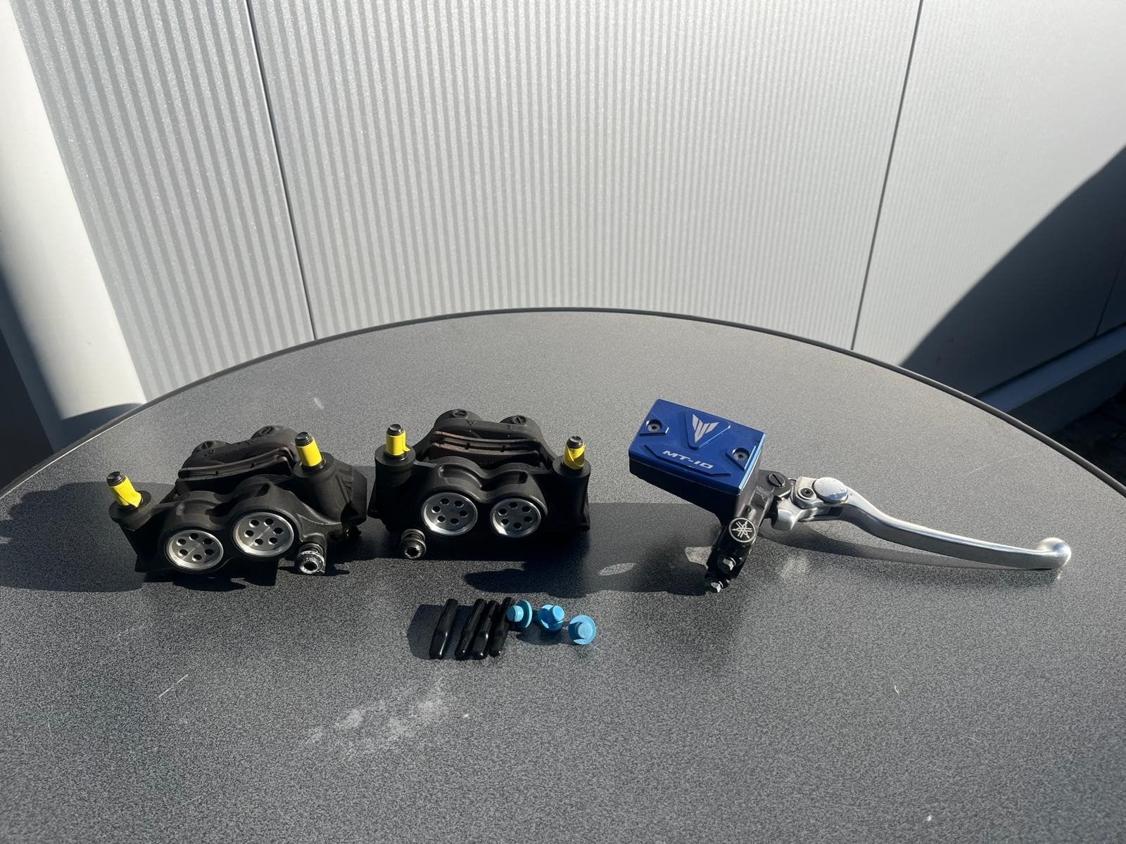 Yamaha MT-10 MT-10SP remklauwen en remhendel te koop, Ophalen of Verzenden, Gebruikt