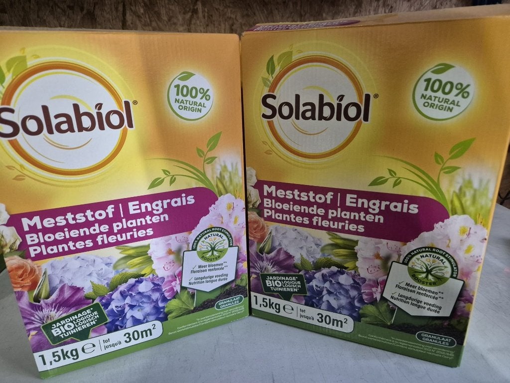 Opruiming! meststof bloeiende planten 2 doosjes, Verzenden, Mest