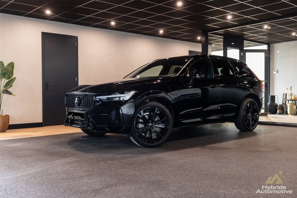 Volvo XC60 T8 Plus Black Edition AWD | H&K | 360 Cam | Pano, 12 maanden, Gebruikt, 4 cilinders, 95 km
