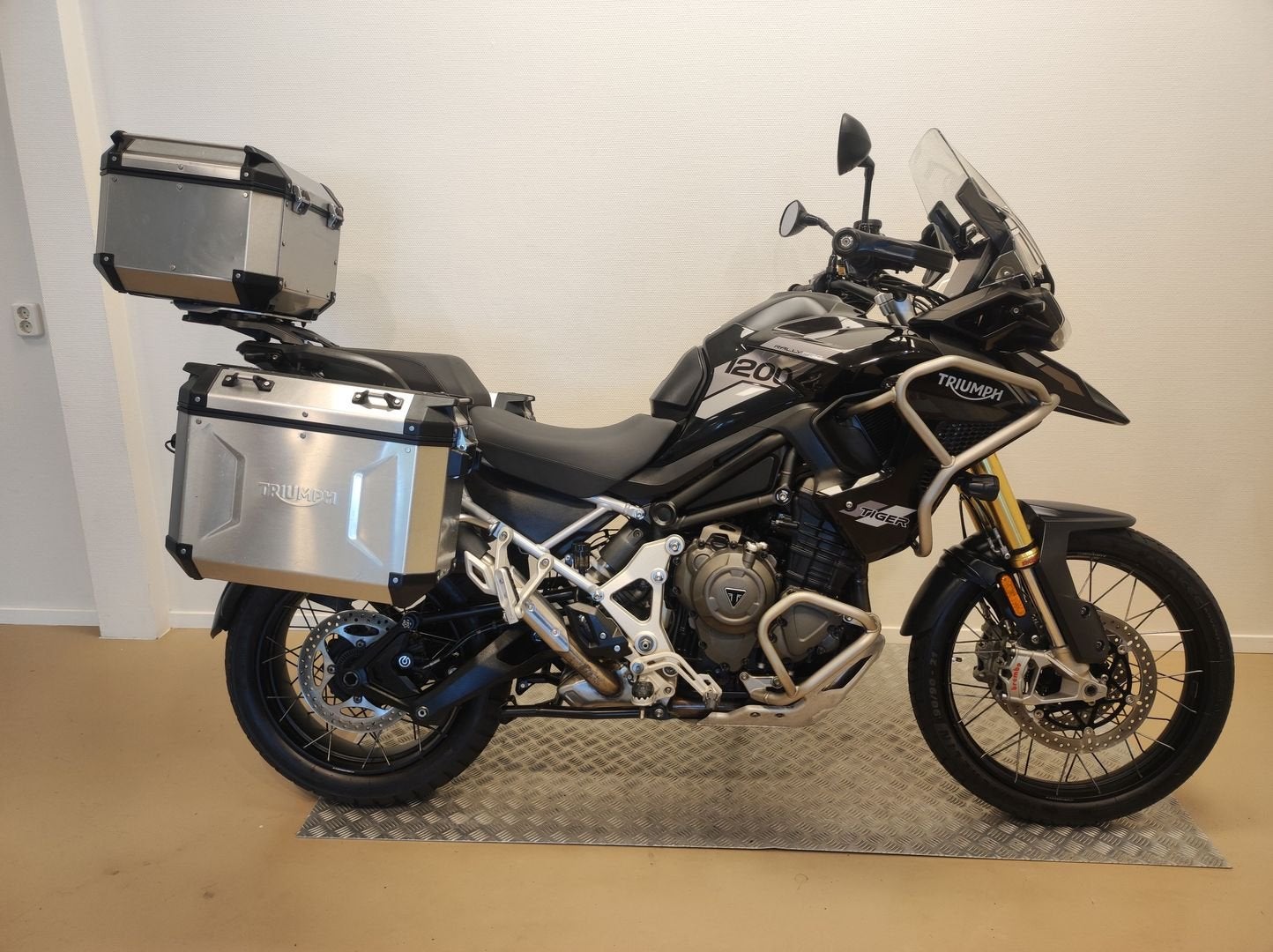 TRIUMPH TIGER 1200 RALLY PRO (bj 2022) 45,960 km, Motoren, Motoren | Triumph, Bedrijf, Overig, 3 cilinders