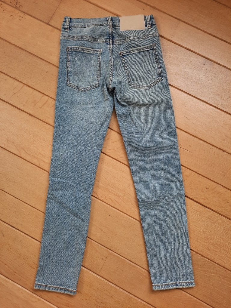 Zara spijkerbroek grijs maat 140, Kinderen en Baby's, Kinderkleding | Maat 140, Broek, Ophalen of Verzenden, Zo goed als nieuw