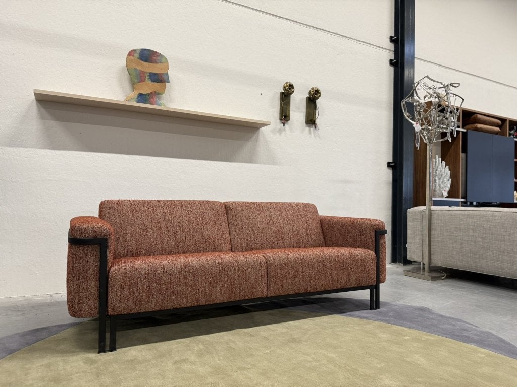 Nieuw Harvink Flink 3 Zits rood stof design zwart frame 218, Harvink, Info@harvink.nl, 75 tot 100 cm, Ophalen of Verzenden