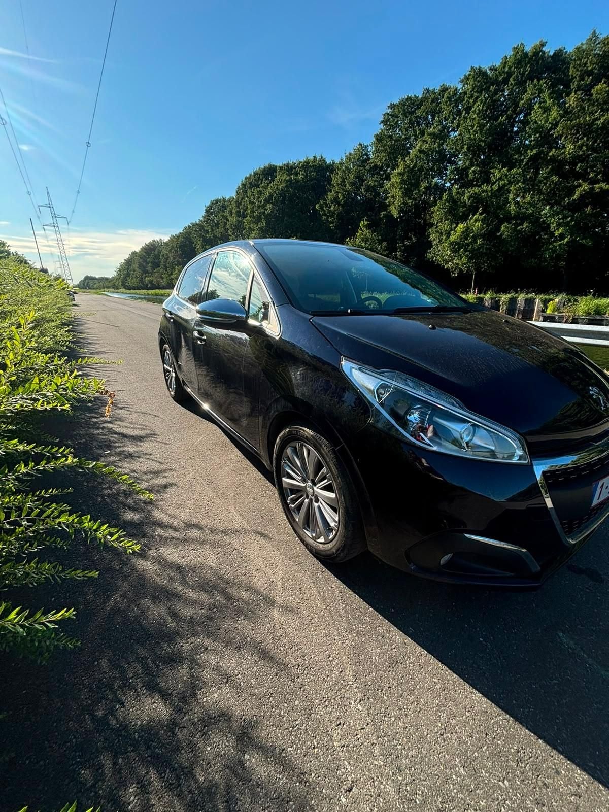 Peugeot 208, 1199 cc, -, -, Handgeschakeld
