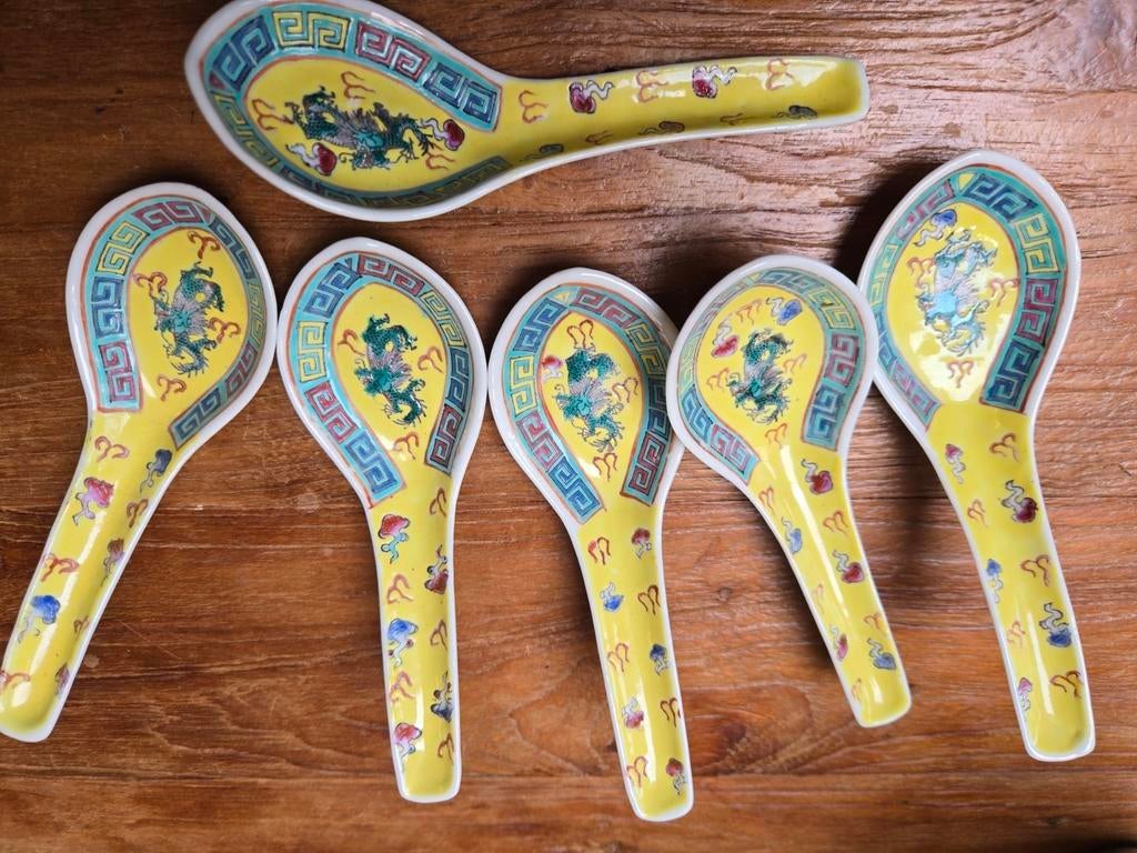 Gave set Chinese Porseleinen Soeplepels, Ophalen of Verzenden