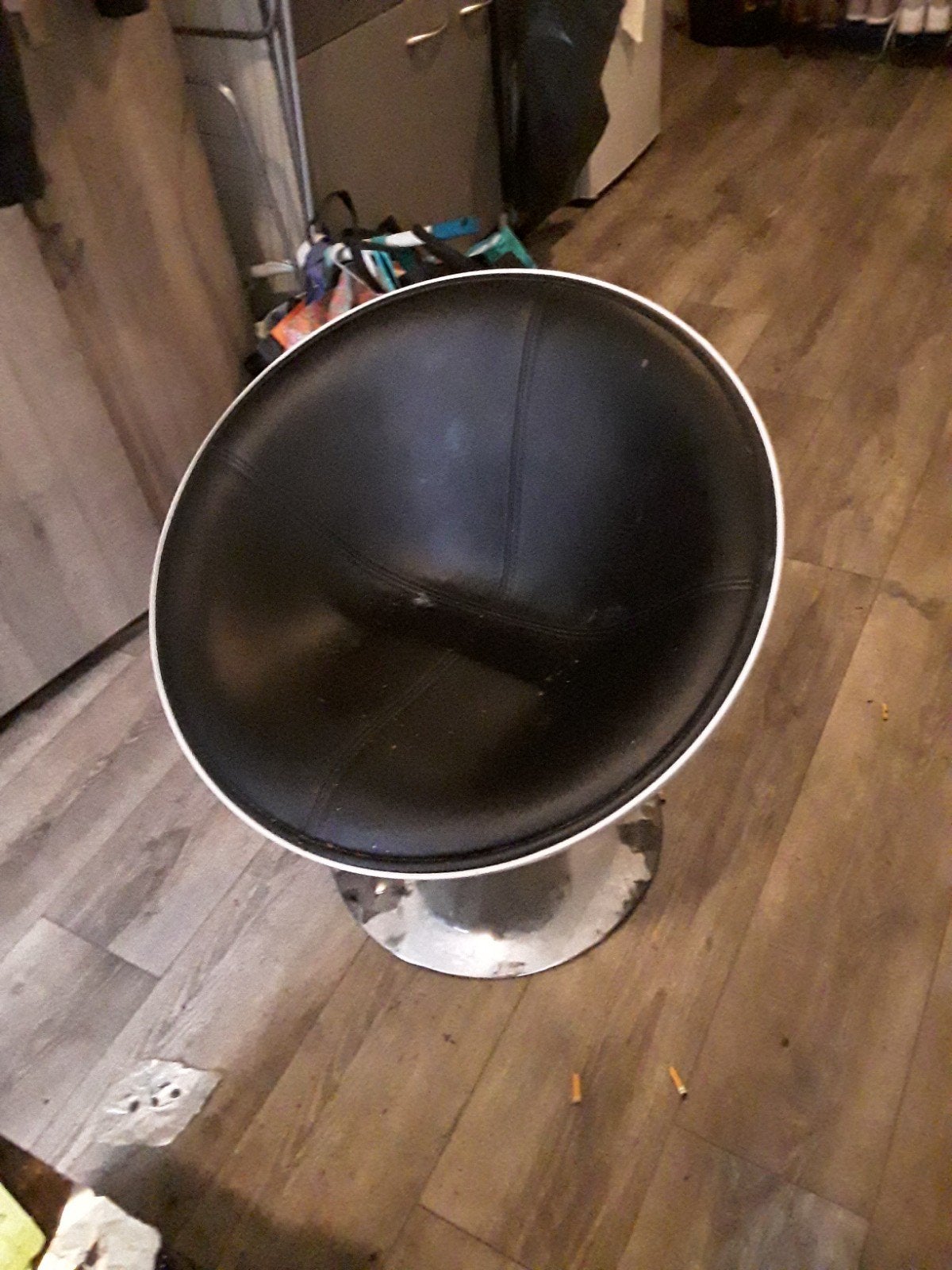 zeer mooie nette ei stoel, 75 tot 100 cm, Ophalen of Verzenden, Zo goed als nieuw, Leer