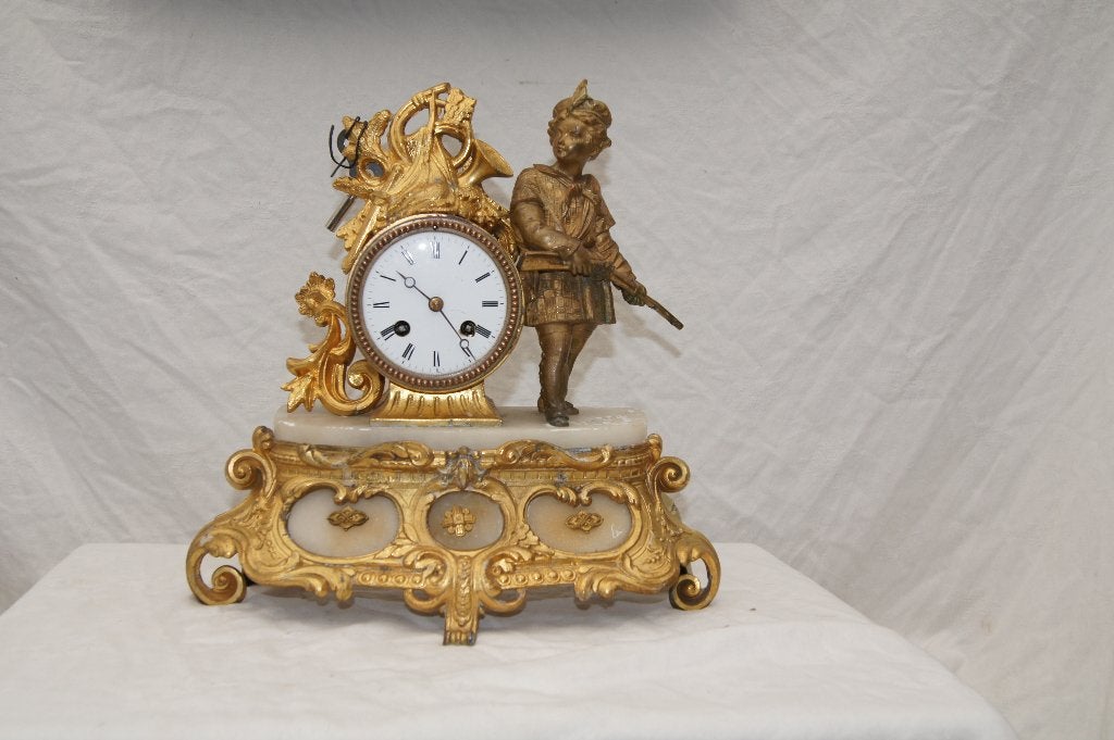 Antieke Franse pendule met bronzen beeld en marmeren voet, Antiek en Kunst, Ophalen of Verzenden