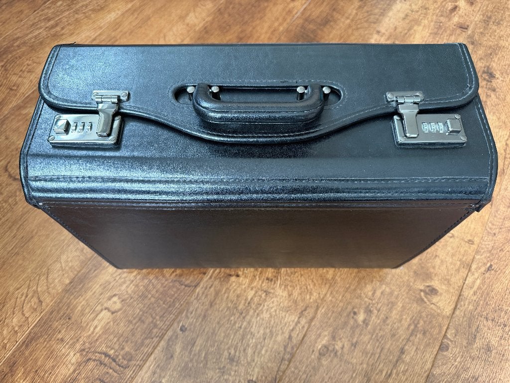 Pilotenkoffer, Sieraden, Tassen en Uiterlijk, Koffers, Ophalen, Overige materialen, Gebruikt, Minder dan 50 cm