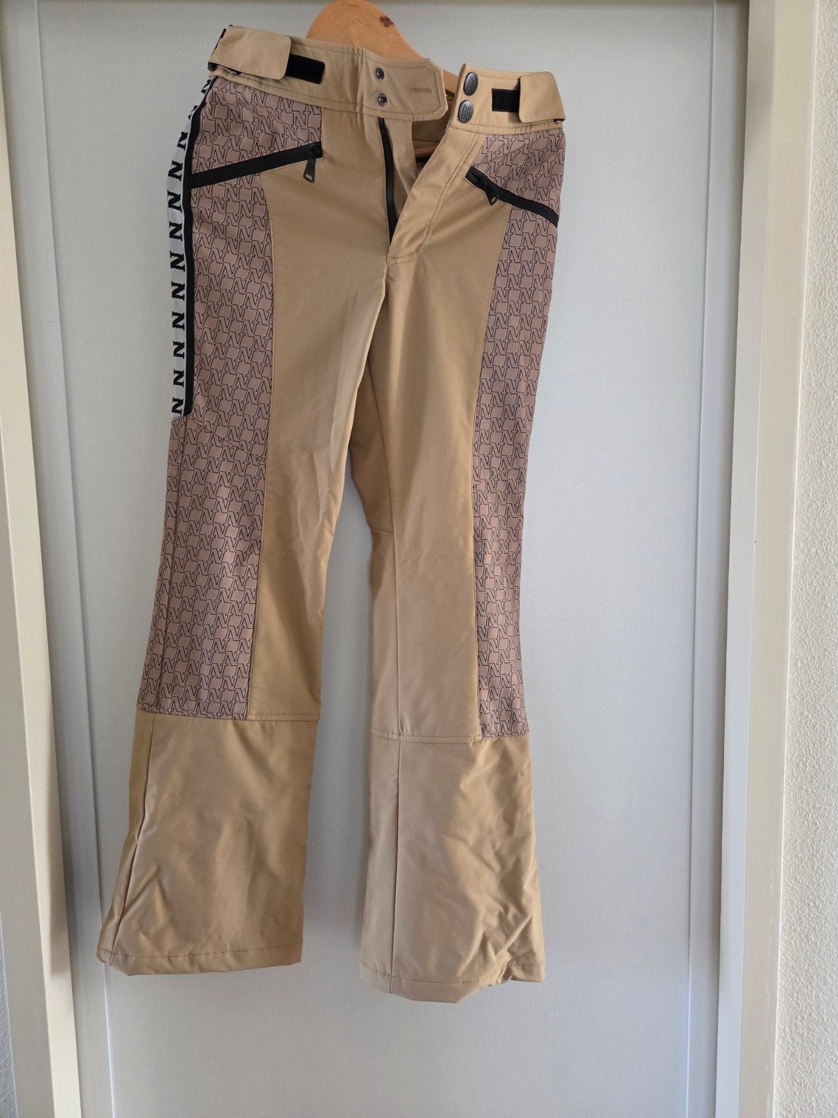 Nikkie Urban Ski Pants - Nieuw met kaartjes, Broek, Nieuw, Ophalen of Verzenden, Nikkie