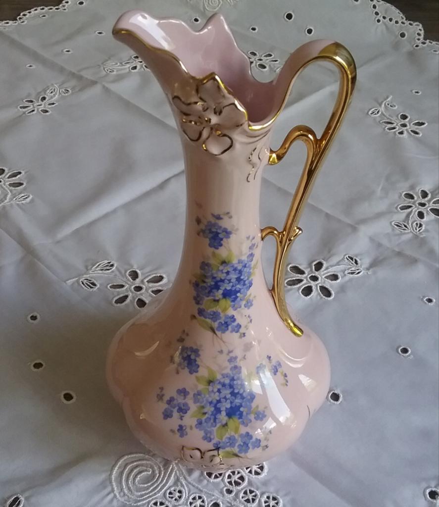 Vaas - karaf, roze porselein, Overige kleuren, Aardewerk of Porselein, Ophalen of Verzenden, Zo goed als nieuw