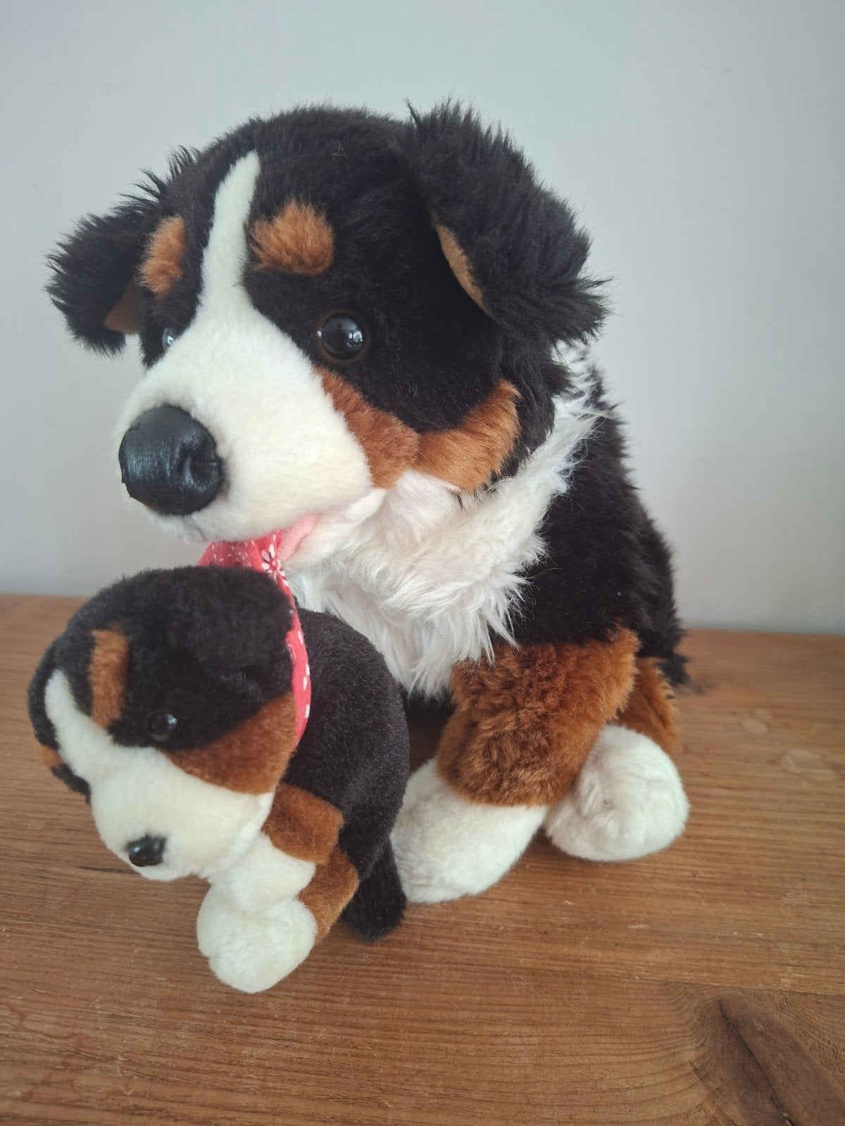 Berner Sennenhond knuffel met puppy, Overige merken, Overige karakters, Zo goed als nieuw, Middelgroot (20 tot 80 cm)