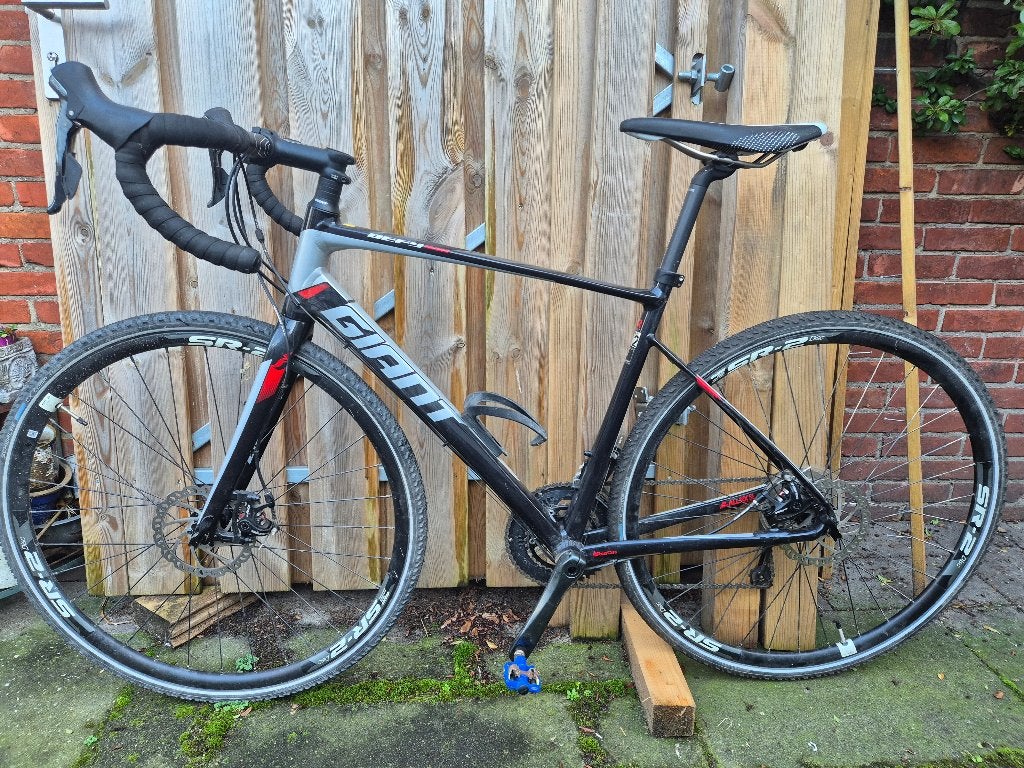 Giant Defy 2 (2016), Ophalen, 28 inch, Heren, Aluminium