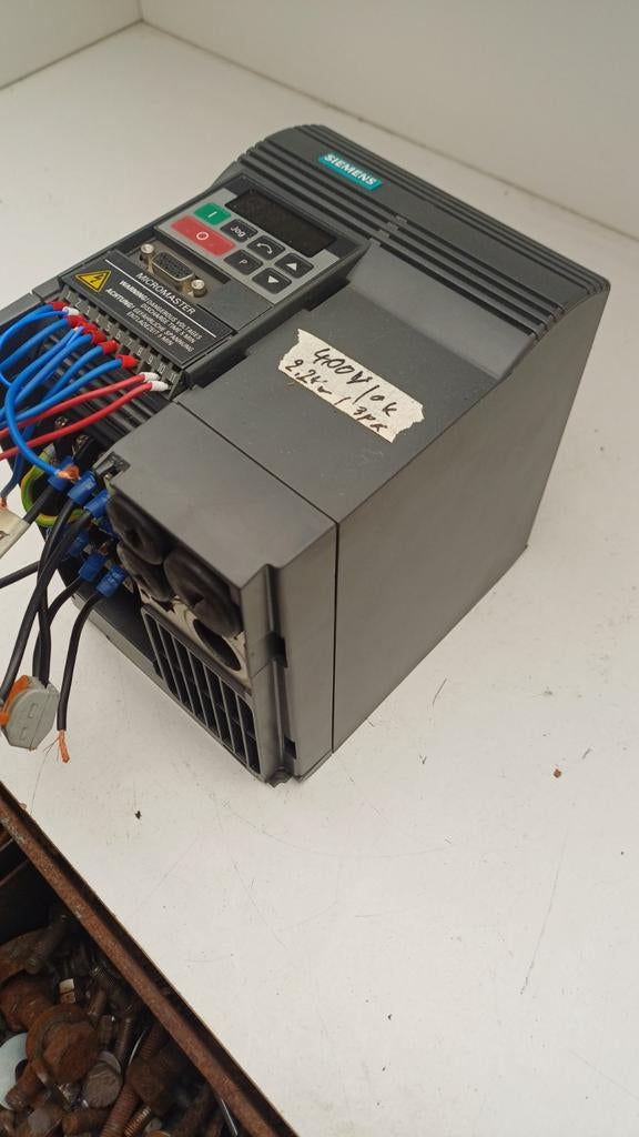 Siemens Micromaster frequentieregelaar 2.2kW, Ophalen