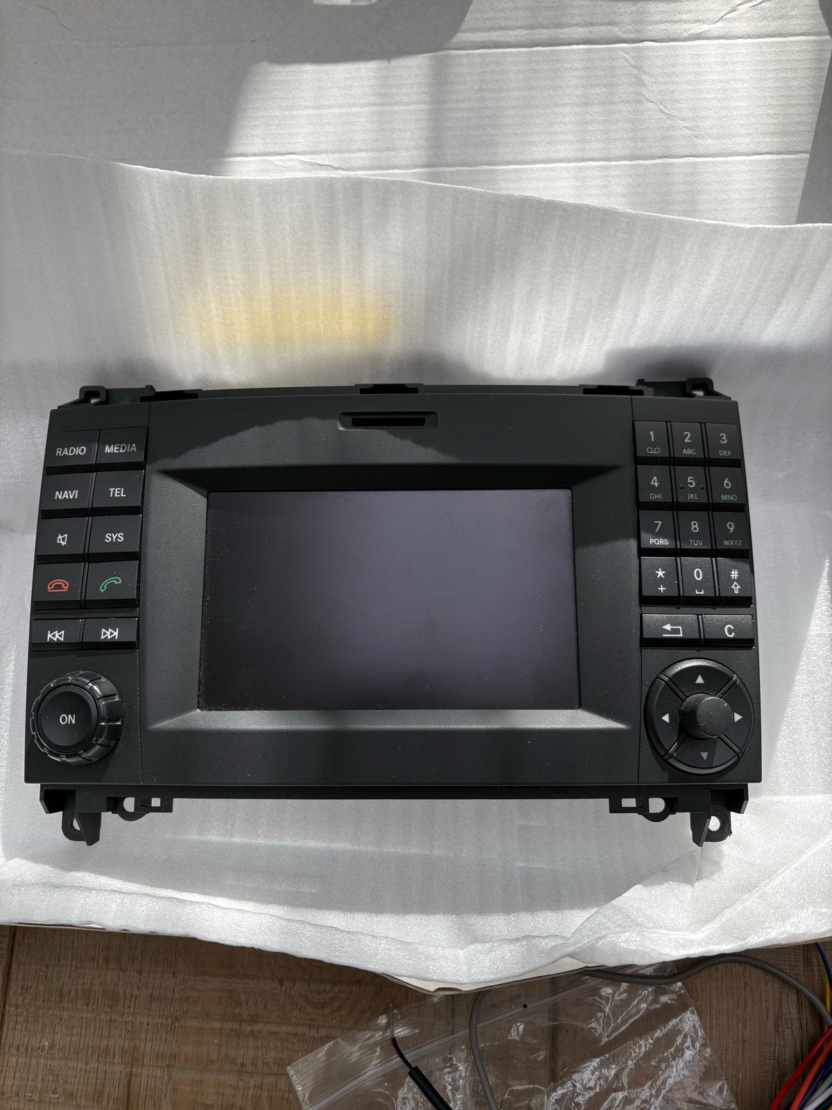 VW Crafter / Mercedes-Benz  Radio Navigatie Systeem (RY2560), Auto diversen, Autoradio's, Ophalen of Verzenden, Zo goed als nieuw