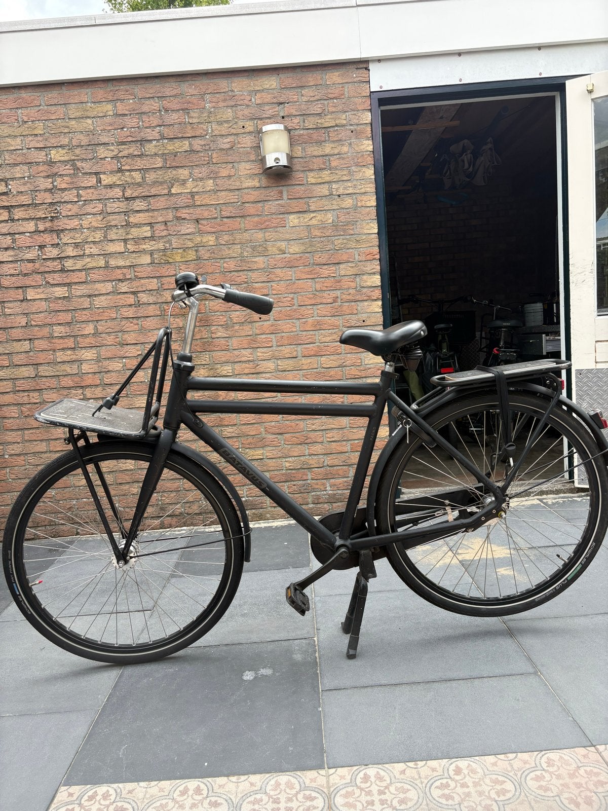 Zwarte transportfiets ideaal voor brugklasser, Terugtraprem, Gebruikt, 53 tot 57 cm, Ophalen