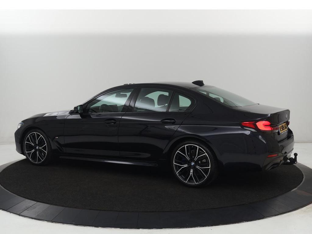BMW 5-serie 530d M Sport | Schuifdak | Head-Up | Nappaleder, Auto's, BMW, Automaat, Achterwielaandrijving, Gebruikt, 2000 kg