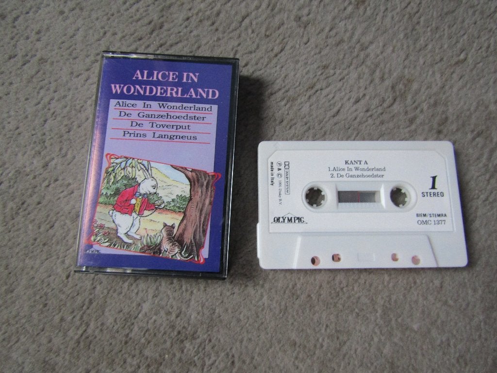Cassette: 4 sprookjes met o.a Alice in Wonderland, Cd's en Dvd's, Cassettebandjes, Gebruikt, Kinderen en Jeugd, 1 bandje, Ophalen of Verzenden
