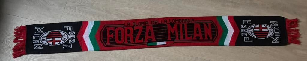 AC Milan sjaal, Ophalen of Verzenden, Buitenlandse clubs, Vaantje of Sjaal