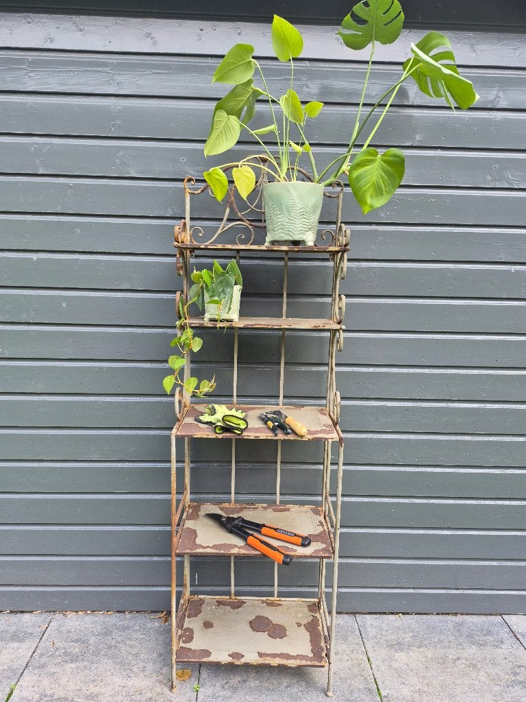 Mooi vintage ijzeren kast., Tuin en Terras, Ophalen, Gebruikt