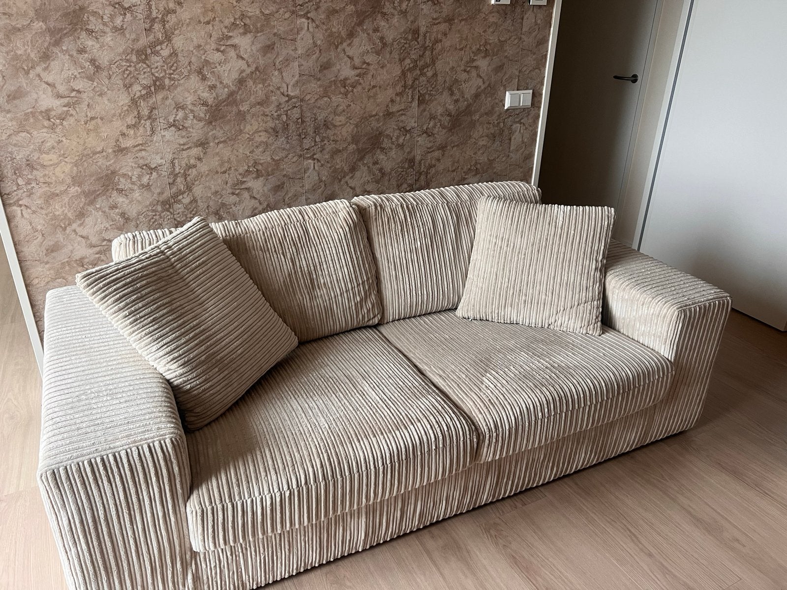 Comfortabele beige ribstof bank - Zo goed als nieuw, Ophalen, Driepersoons, 75 tot 100 cm, Zo goed als nieuw