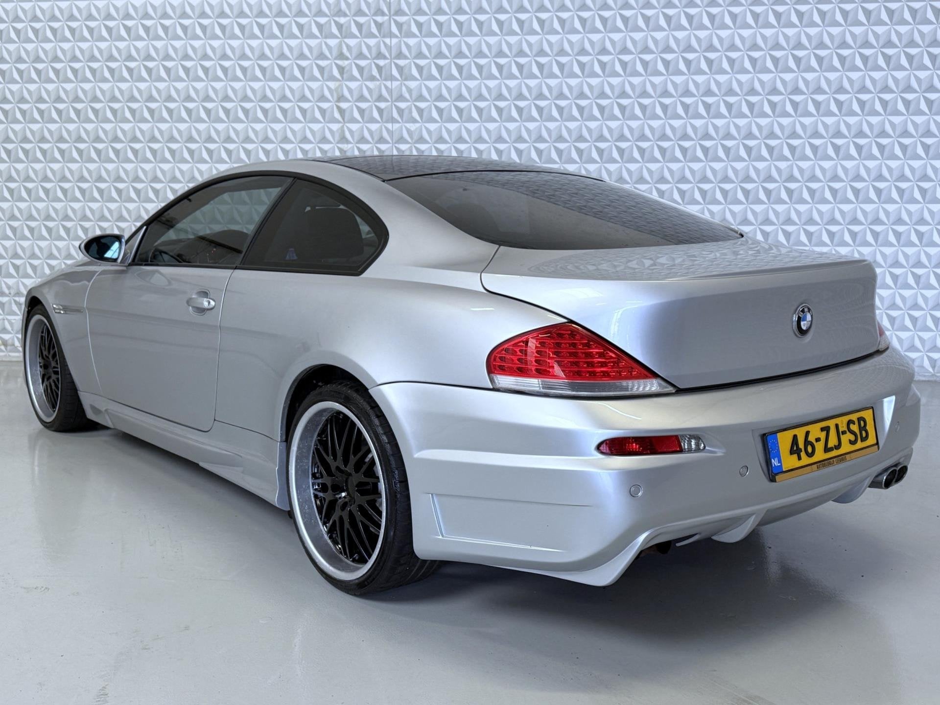 BMW 6-serie 645Ci V8 met spoilerpakket! * LIEFDE NODIG * (20, Automaat, Achterwielaandrijving, Gebruikt, 1595 kg