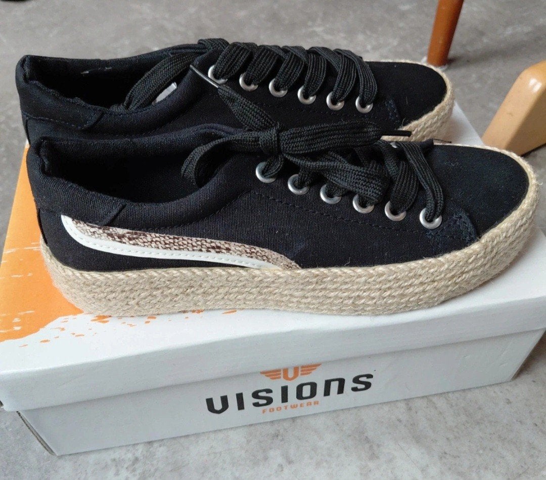 Nieuwe veterschoenen - merk Visions - kleur zwart - maat 36, Zwart, Nieuw, Ophalen of Verzenden, Sneakers of Gympen
