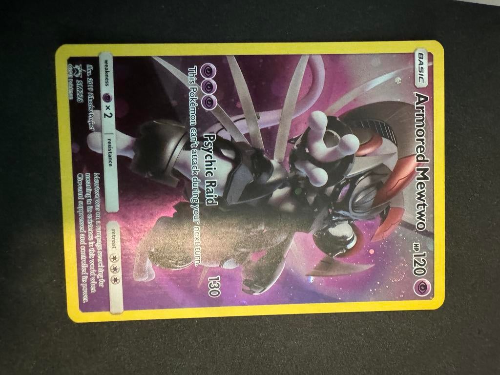 Armored Mewtwo (SM 228), Hobby en Vrije tijd, Verzamelkaartspellen | Pokémon, Ophalen of Verzenden, Zo goed als nieuw, Losse kaart