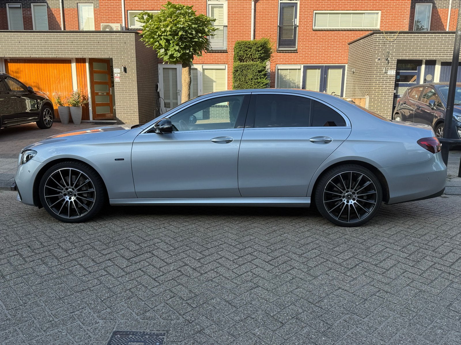 Mercedes-Benz E-Klasse E300 de 316pk 9G-TRONIC 2020 Grijs, Automaat, Achterwielaandrijving, 194 pk, 4 cilinders
