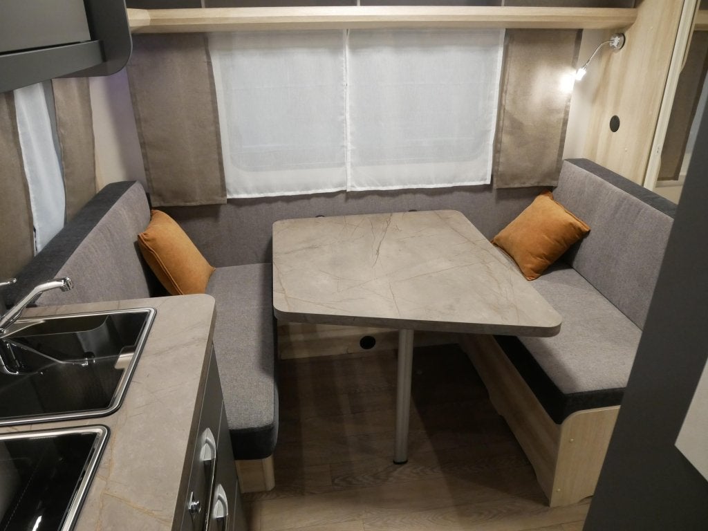 Hobby De Luxe 400 SFE NU BIJ VAN EIJK CARAVANS!, Caravans en Kamperen, Caravans, Hobby, Bedrijf, Tot en met 3, Overige typen