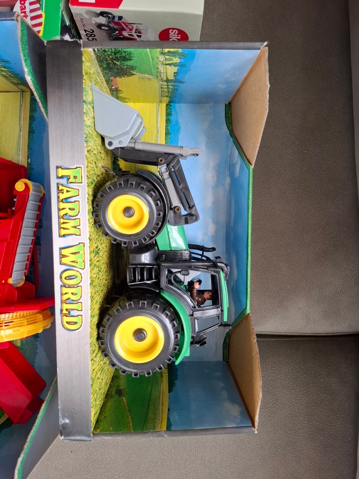 Siku Farmer Serie en Farm World tractoren, Ophalen of Verzenden, Nieuw