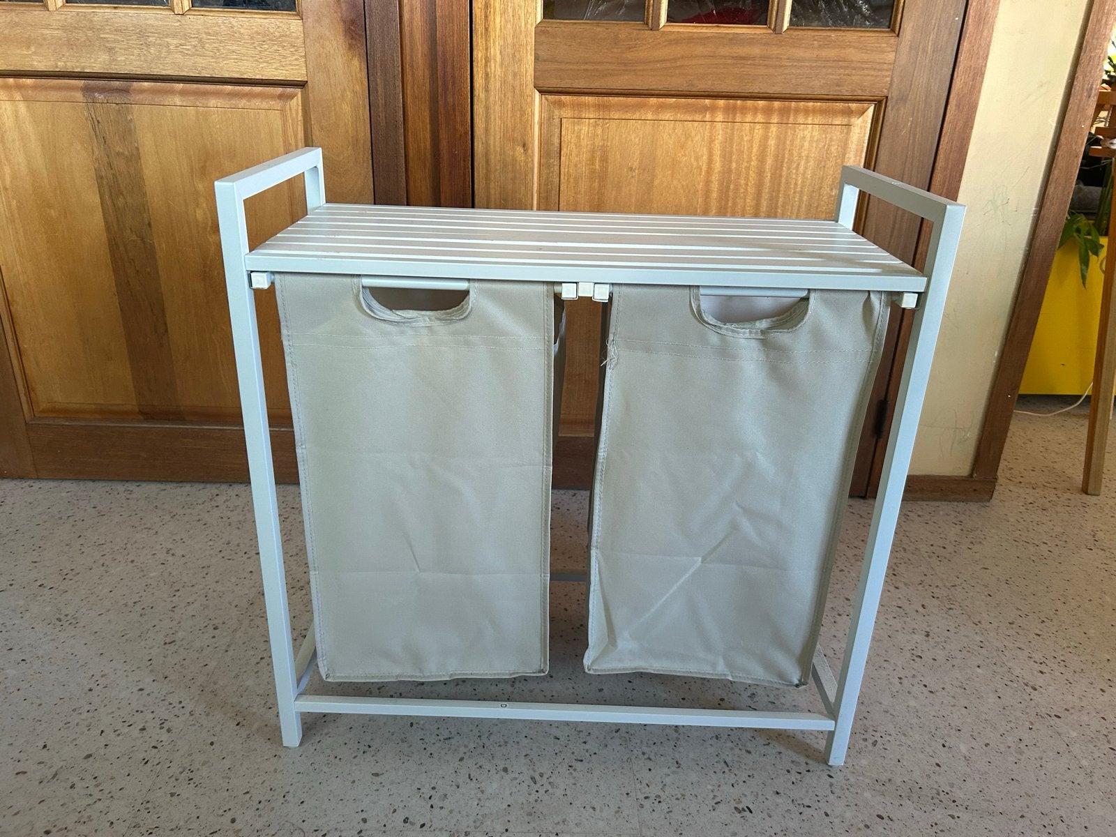 Wasmand - sorteerder met 2 wasmanden, Ophalen, Gebruikt