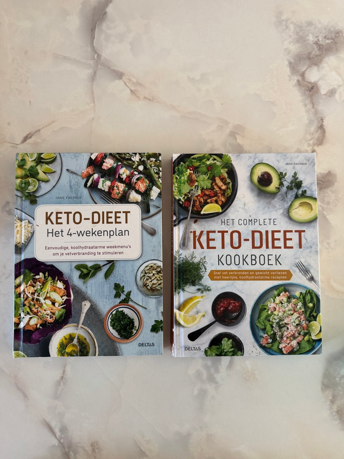 Keto-Dieet Kookboeken: Het 4-wekenplan & Het Complete, Gelezen, Voorgerechten en Soepen, Ophalen of Verzenden, Gezond koken