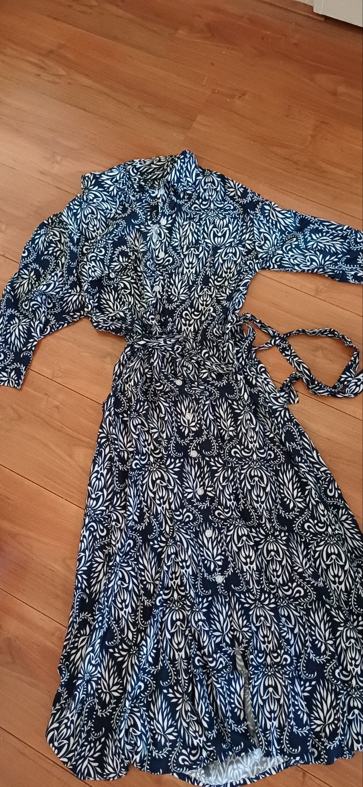 Donkerblauw witte soepelvallende blouse jurk met taillekoort, Blauw, Nieuw, Maat 36 (S), Onder de knie