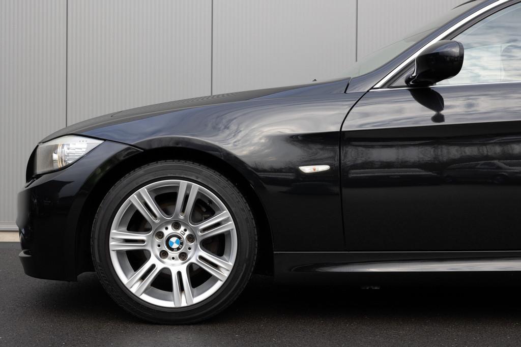 BMW 3-serie | M-SPORT | H&K SOUND | ZONNENDAK | NL -AUTO | H, Euro 5, 4 cilinders, Alcantara, Zwart