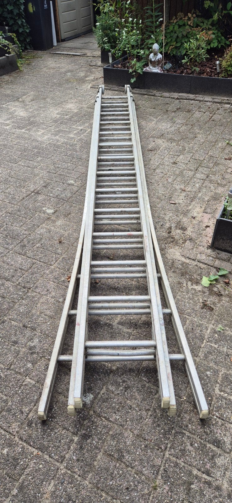 Wienese opsteekladder van 3 x 14 treden (9 meter en 85 cm), Ophalen, Gebruikt, Ladder, Opvouwbaar of Inschuifbaar