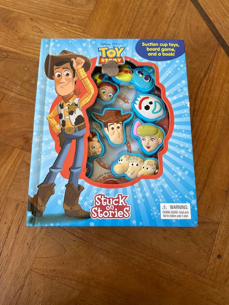 Toy Story Stuck on Stories Boek met Zuignap Speeltjes, Boeken, Ophalen of Verzenden, Zo goed als nieuw, Fictie algemeen