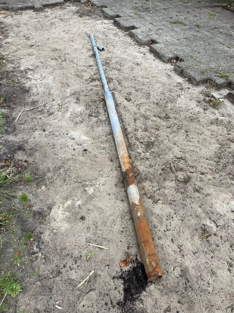 Oude ijzeren paal, Doe-het-zelf en Verbouw, Metalen, Ophalen, Zo goed als nieuw, IJzer