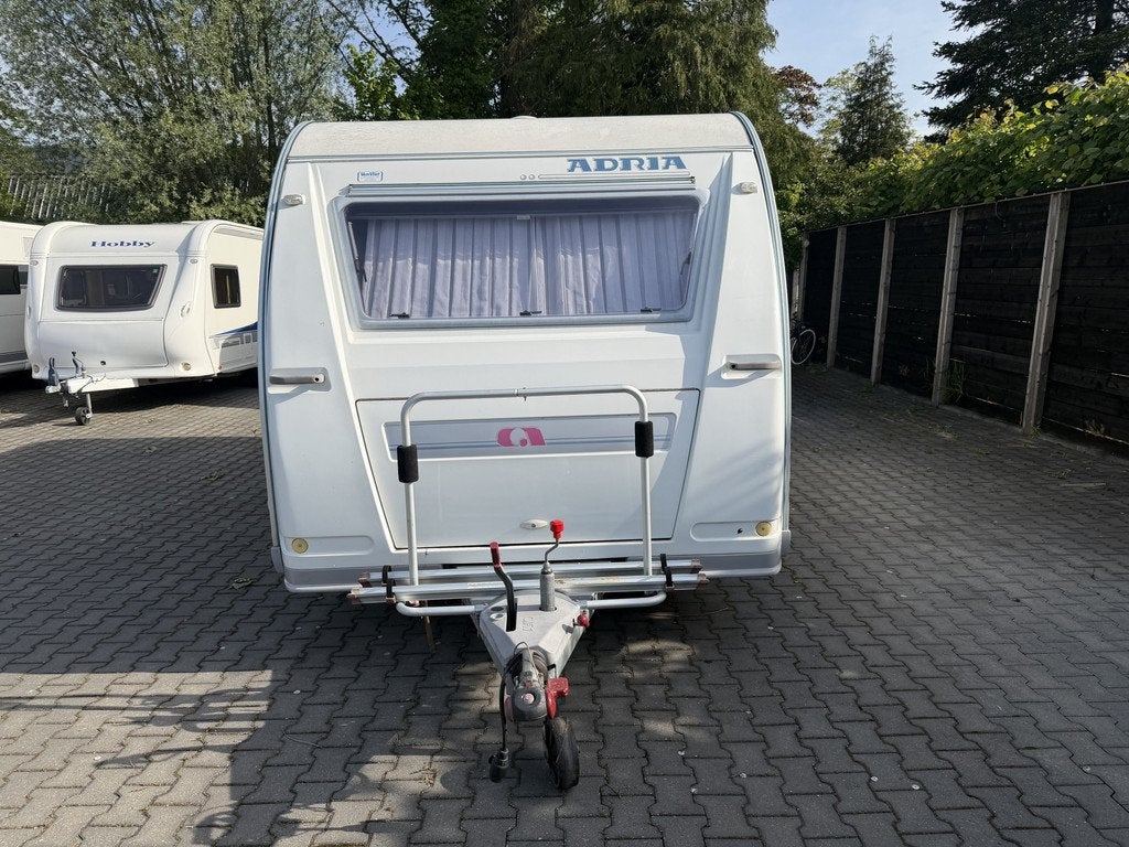 Adria Complete Adiva 462 PD Luifel,Lmv,Radio/cd,Vast bed Vak, Vast bed, Bedrijf, Autobedrijf Neplenbroek, Goorseweg 33
7478BB  DIEPENHEIM, NL
