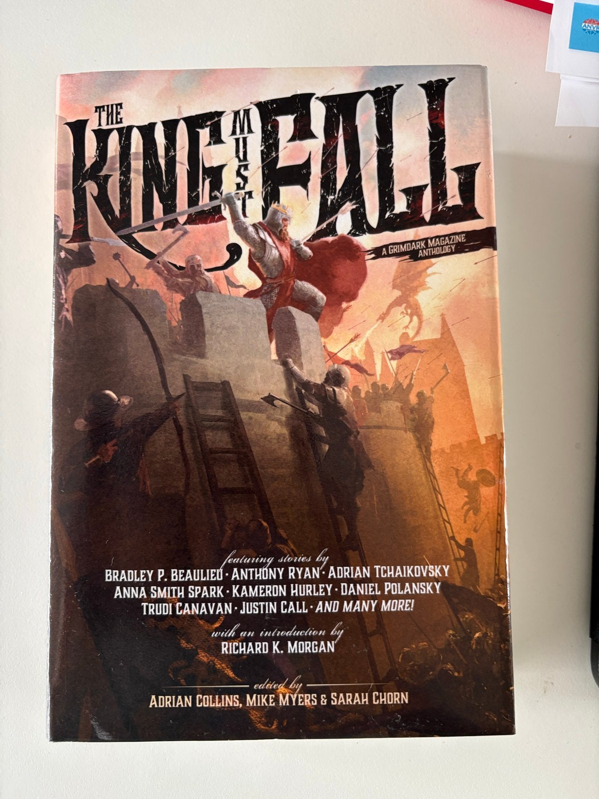 The King Must Fall - Grimdark Magazine Anthology, Ophalen of Verzenden, Zo goed als nieuw