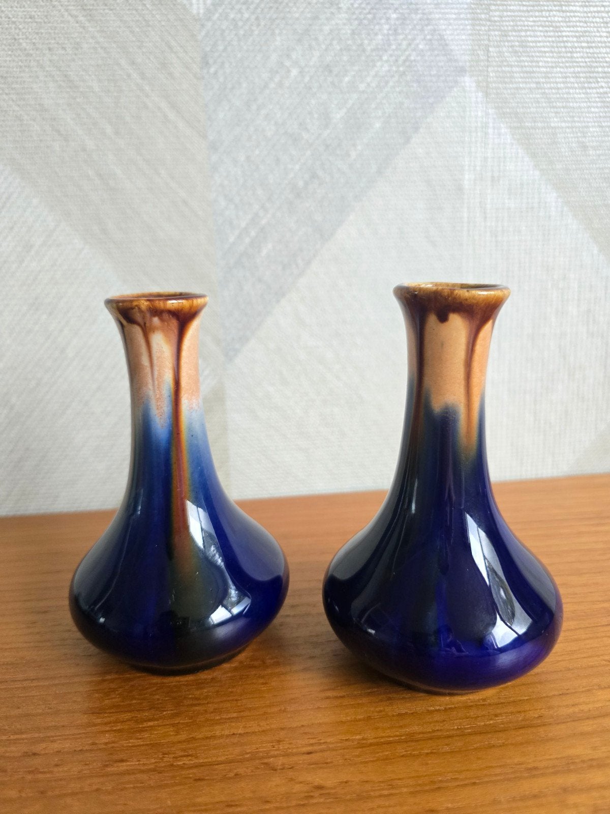 Art Deco Vaasjes Thulin Druipglazuur Jaren 30 12cm, Ophalen of Verzenden