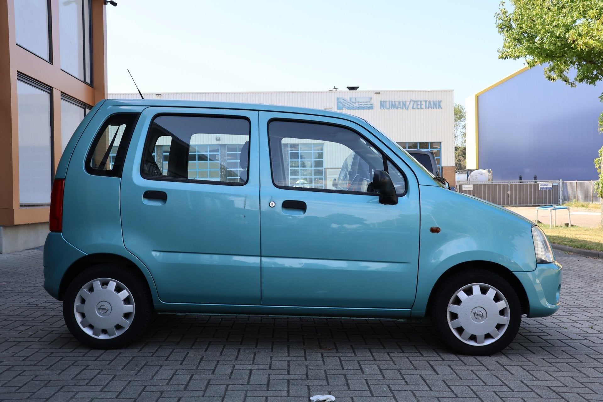 Opel Agila 1.2-16V Essentia, Voorwielaandrijving, Stof, Zwart, Origineel Nederlands