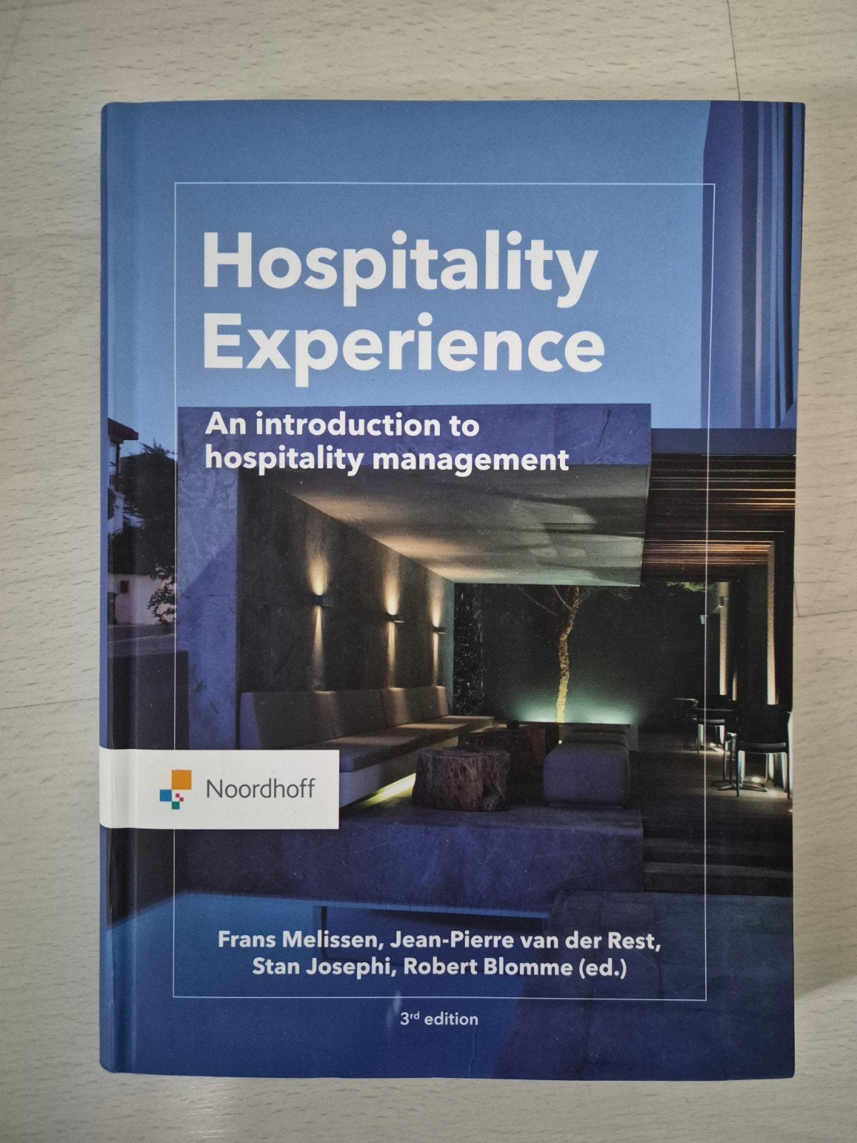 Hospitality Experience: An Intro to hospitality management, Boeken, Studieboeken en Cursussen, Ophalen of Verzenden, Nieuw, HBO